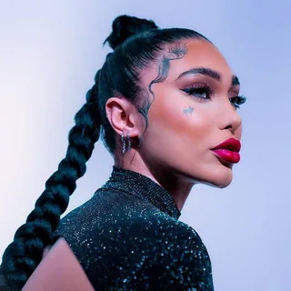 عکس ۰۲۱ جی (021G) — خواننده در TapSeda