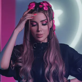 عکس آنیتا (Anita) — خواننده در TapSeda
