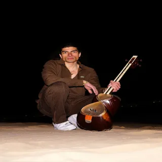 عکس Asadi — خواننده در TapSeda