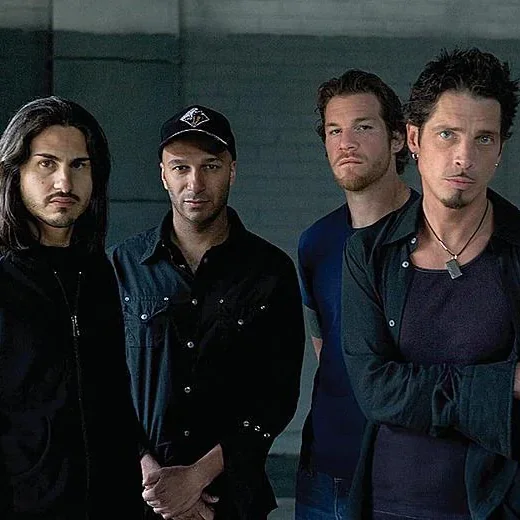 عکس Audioslave — خواننده در TapSeda