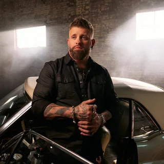 عکس Brantley Gilbert — خواننده در TapSeda