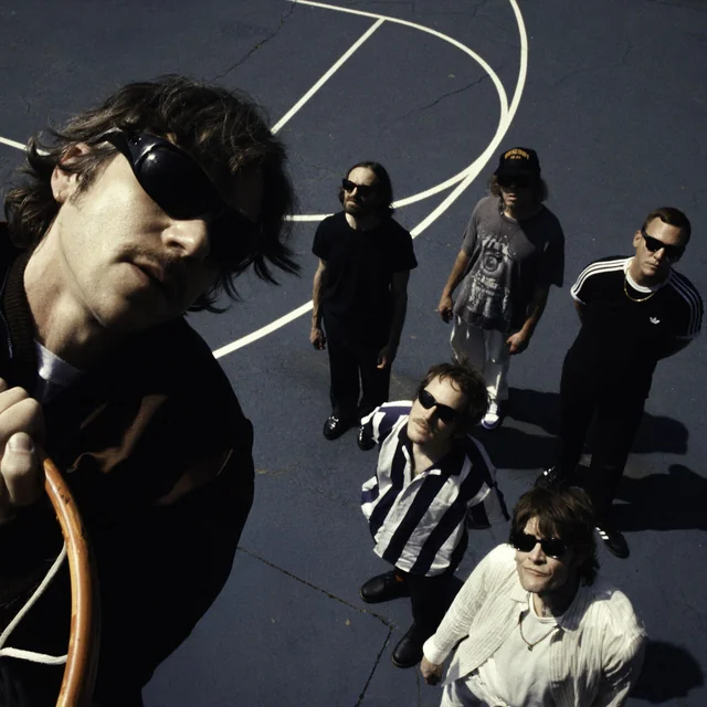 عکس Cage The Elephant — خواننده در TapSeda