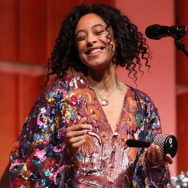 عکس Corinne Bailey Rae — خواننده در TapSeda