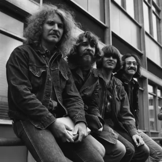 عکس Creedence Clearwater Revival — خواننده در TapSeda