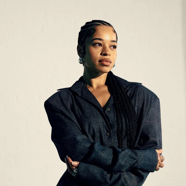 عکس Ella Mai — خواننده در TapSeda