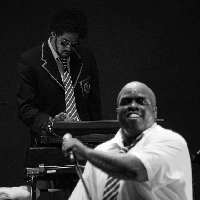 عکس Gnarls Barkley — خواننده در TapSeda