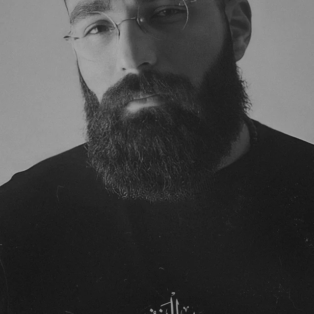 عکس حمید صفت (Hamid Sefat) — خواننده در TapSeda