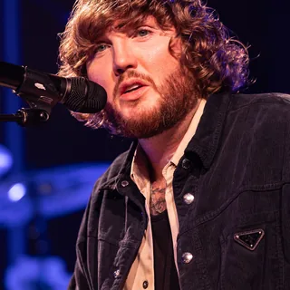 عکس James Arthur — خواننده در TapSeda