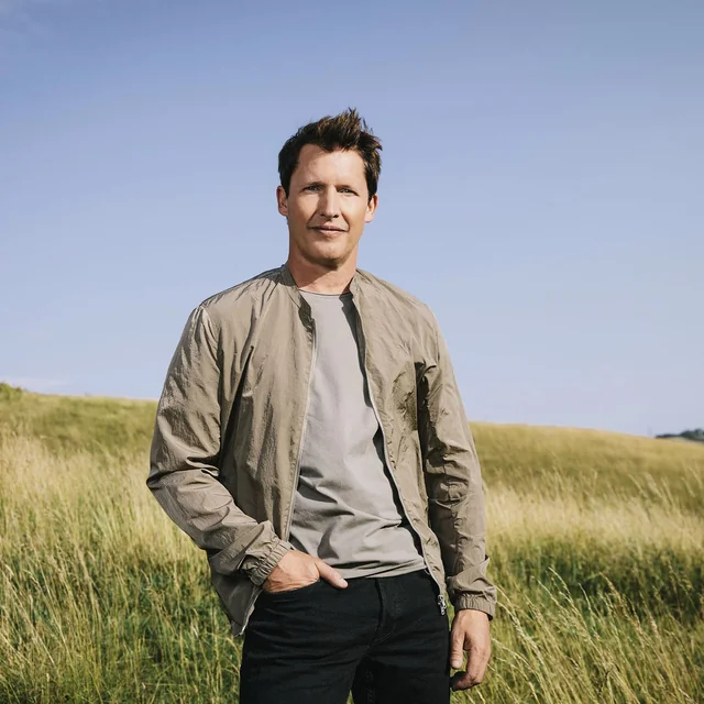 عکس James Blunt — خواننده در TapSeda