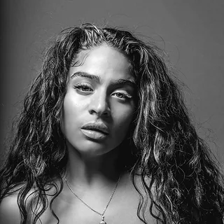 عکس Jessie Reyez — خواننده در TapSeda