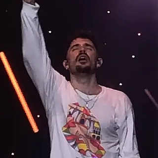عکس Jon Bellion — خواننده در TapSeda