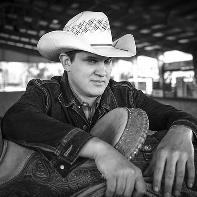 عکس Jon Pardi — خواننده در TapSeda