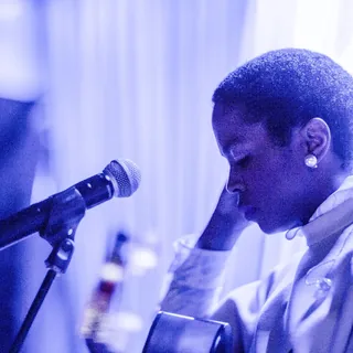 عکس Ms. Lauryn Hill — خواننده در TapSeda