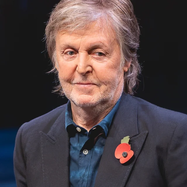 عکس Paul McCartney — خواننده در TapSeda