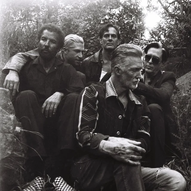 عکس Queens of the Stone Age — خواننده در TapSeda