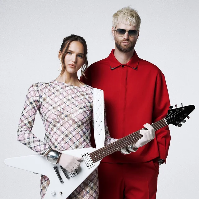 عکس SOFI TUKKER — خواننده در TapSeda