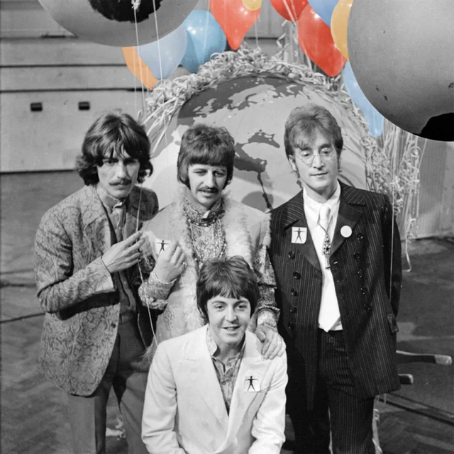 عکس The Beatles — خواننده در TapSeda