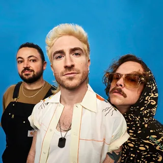 عکس WALK THE MOON — خواننده در TapSeda