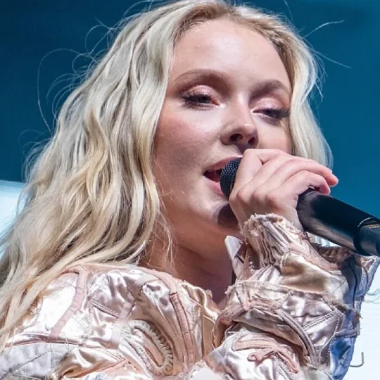 عکس Zara Larsson — خواننده در TapSeda