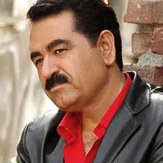 Eşarbını Yan Bağlama